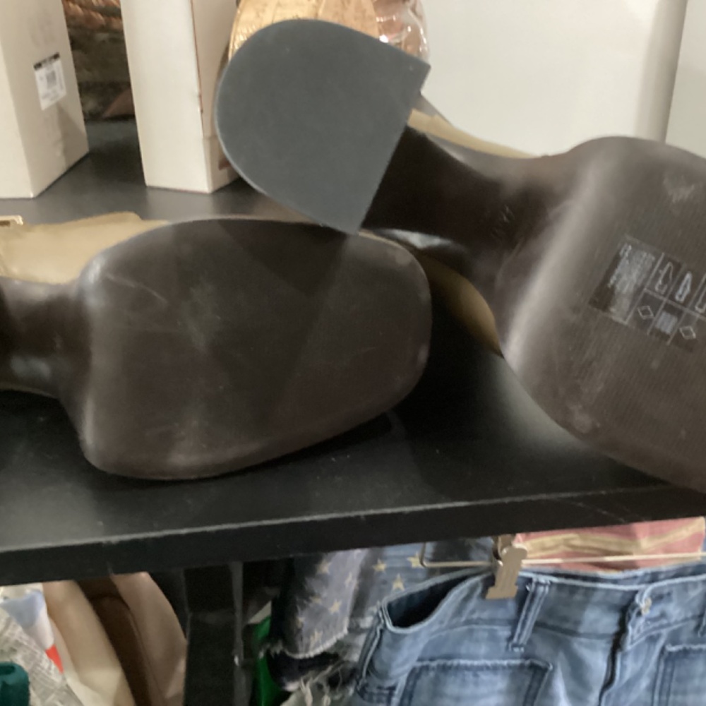 Boots - Picture 2 of 4